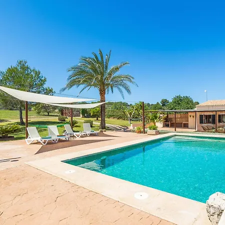 Sis Quartons Villa *