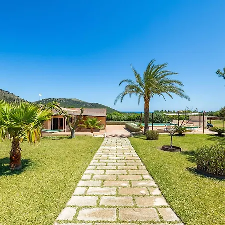 Sis Quartons Villa
